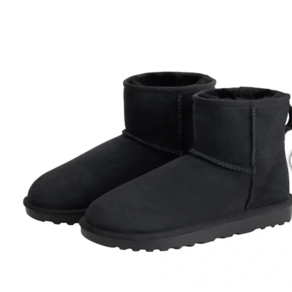 Kirkland Women's Signature Boots Black  Shearling Suede Comfort Platform Size 9